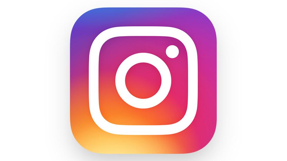 Influencer basket mengubah hobi menjadi profesi, membangun basis penggemar dari nol hingga mendunia melalui kreativitas dan dedikasi.